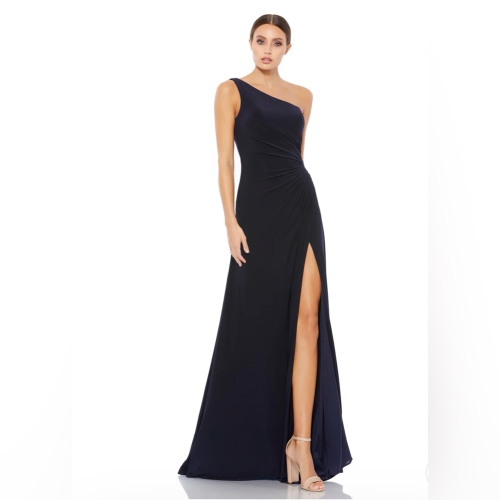IEENA Mac Duggal One-Shoulder Draped Evening Gown Navy NWT Size 8 Style 26163